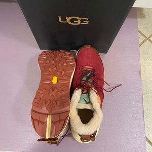 🌴💐SPRING SPECIAL💐🍄🌻 All items are authentic: UGG sneaker